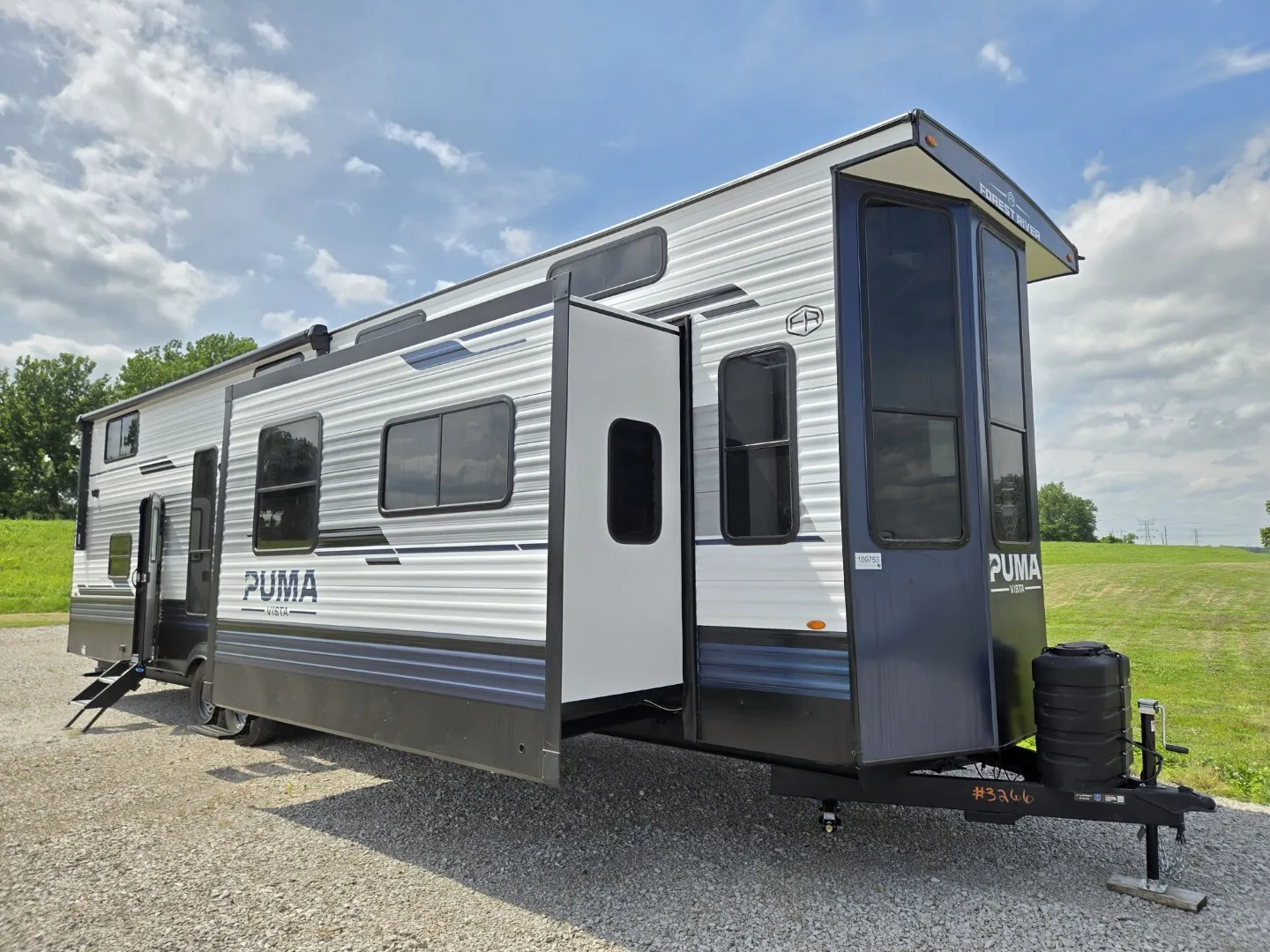 2027 Forest River Puma Vista 402LFT for sale in Hartford, IL