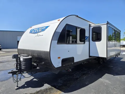 More photos of 2024 Forest River Salem Cruise Lite  263BHXL at Colman's Country Campers, IL