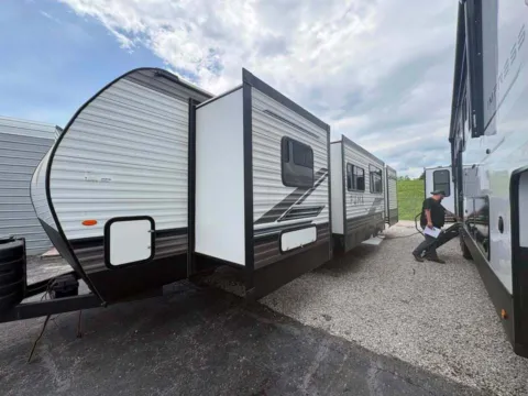 More photos of 2023 Palomino Puma   32RBFQ at Colman's Country Campers, IL