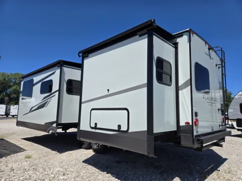 More photos of 2027 Forest River Flagstaff Super Lite 26FKBS at Colman's Country Campers, IL
