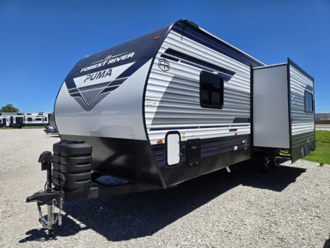 More photos of 2027 Forest River Puma 25BHS at Colman's Country Campers, IL