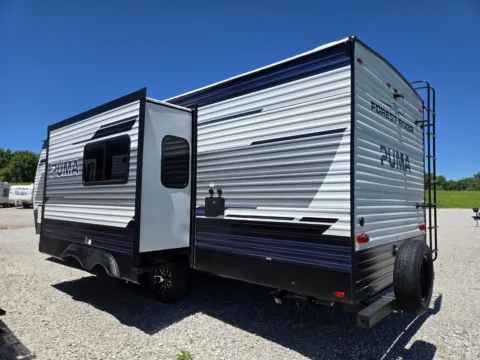 More photos of 2027 Forest River Puma 25BHS at Colman's Country Campers, IL