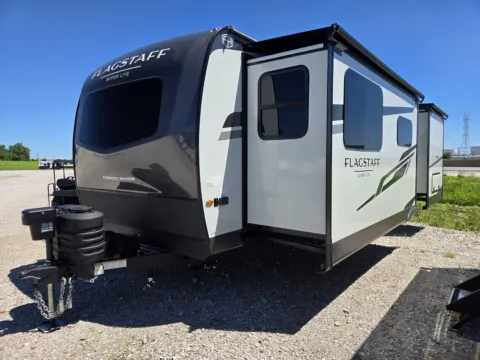 More photos of 2027 Forest River Flagstaff Super Lite 26FKBS at Colman's Country Campers, IL