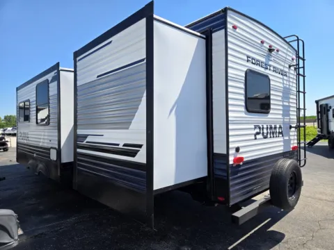 More photos of 2027 Forest River Puma 32BHQS at Colman's Country Campers, IL