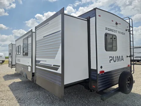 More photos of 2027 Forest River Puma 32BHFS at Colman's Country Campers, IL