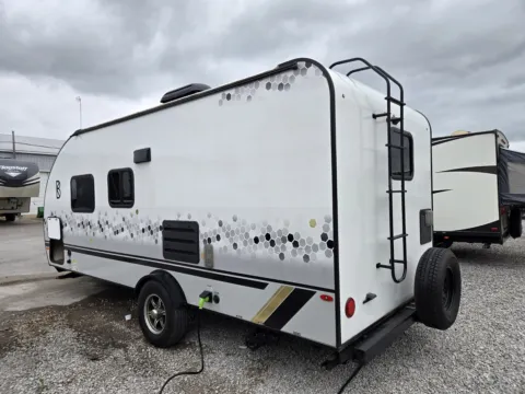 More photos of 2021 Forest River R-pod   192 at Colman's Country Campers, IL
