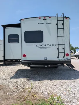 More photos of 2027 Forest River Flagstaff Super Lite 26SFK at Colman's Country Campers, IL