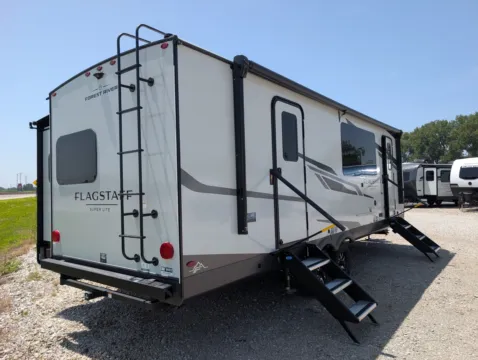 More photos of 2027 Forest River Flagstaff Super Lite 26SFK at Colman's Country Campers, IL