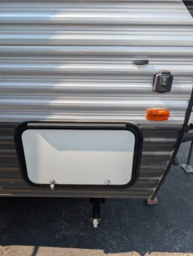 Another view of 2021 Prime Time RV Avenger LT   17 FQS for sale in Hartford, IL at Colman's Country Campers