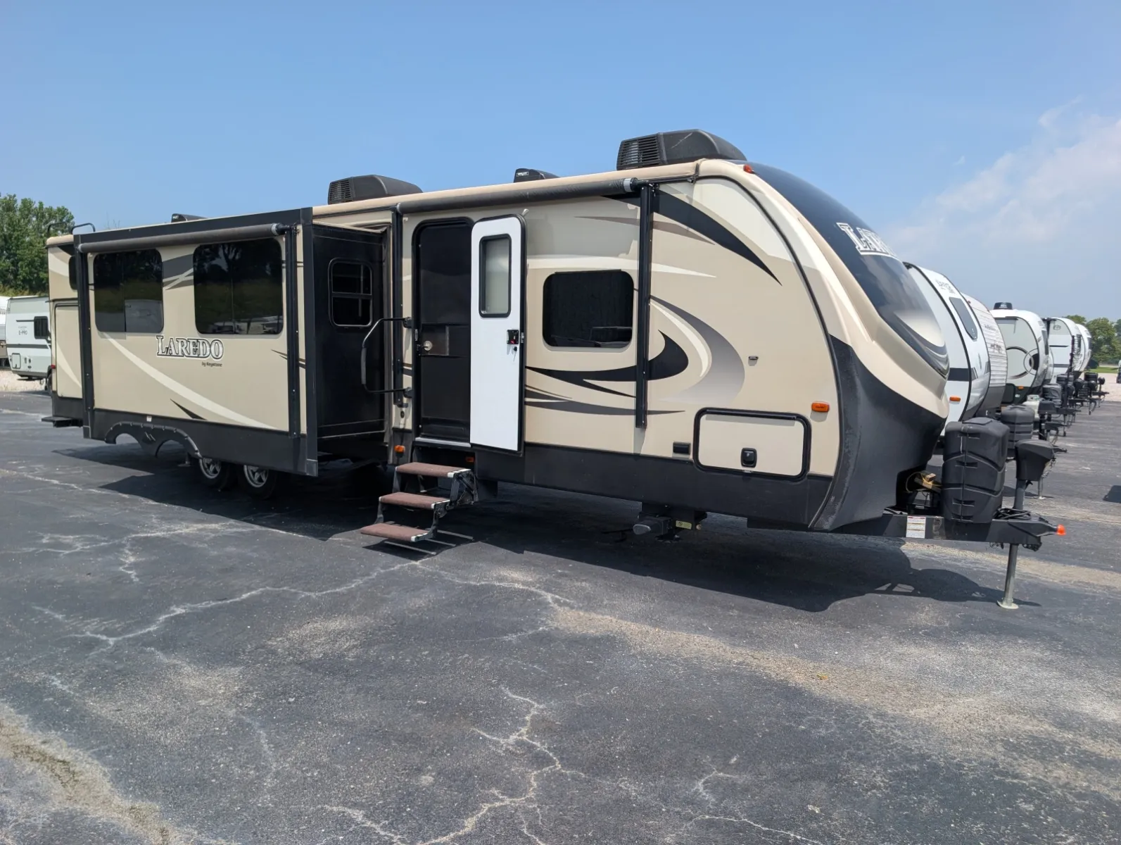 2019 Keystone Laredo   332BH for sale in Hartford, IL