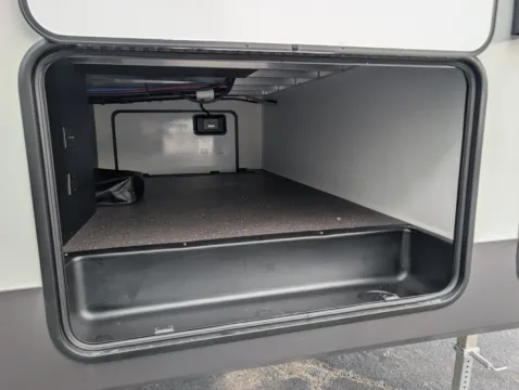 More photos of 2027 Forest River Flagstaff Super Lite   301CRK at Colman's Country Campers, IL
