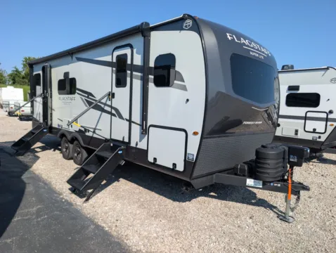 2027 Forest River Flagstaff Lite 26SRD for sale in Hartford, IL