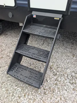 More photos of 2027 Forest River Puma 26FKDS at Colman's Country Campers, IL