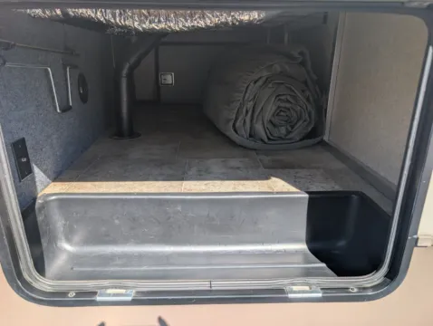 More photos of 2018 Forest River Flagstaff Classic Super Lite 8529IKBS at Colman's Country Campers, IL