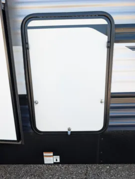 More photos of 2027 Forest River Puma 31FKRK at Colman's Country Campers, IL