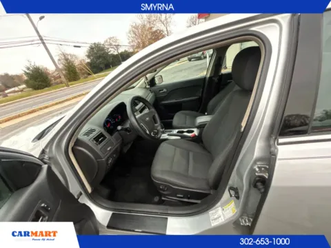 More photos of 2012 Ford Fusion SE Sedan 4D at CARMART - Smyrna, DE
