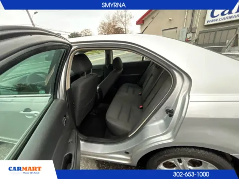 More photos of 2012 Ford Fusion SE Sedan 4D at CARMART - Smyrna, DE