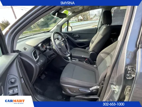 More photos of 2020 Chevrolet Trax LS Sport Utility 4D at CARMART - Smyrna, DE
