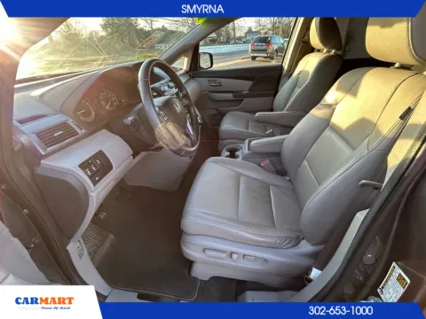 More photos of 2011 Honda Odyssey EX-L Minivan 4D at CARMART - Smyrna, DE