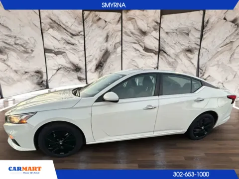 Another view of 2021 Nissan Altima 2.5 S Sedan 4D for sale in Smyrna, DE at CARMART - Smyrna