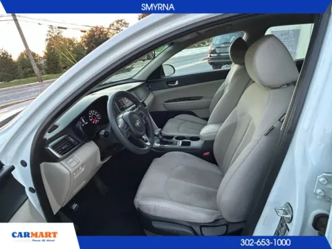 More photos of 2017 Kia Optima LX Sedan 4D at CARMART - Smyrna, DE