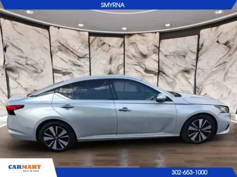 Another view of 2019 Nissan Altima 2.5 SR Sedan 4D for sale in Smyrna, DE at CARMART - Smyrna