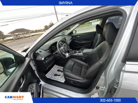 More photos of 2019 Nissan Altima 2.5 SR Sedan 4D at CARMART - Smyrna, DE
