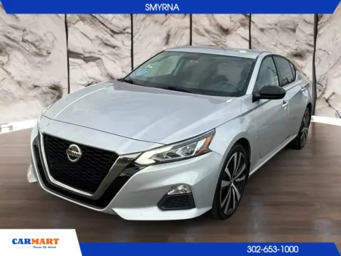 Silver 2019 Nissan Altima 2.5 SR Sedan 4D for sale in Smyrna, DE