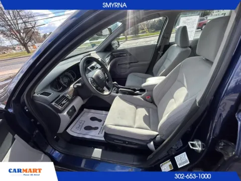 More photos of 2017 Honda Accord EX Sedan 4D at CARMART - Smyrna, DE