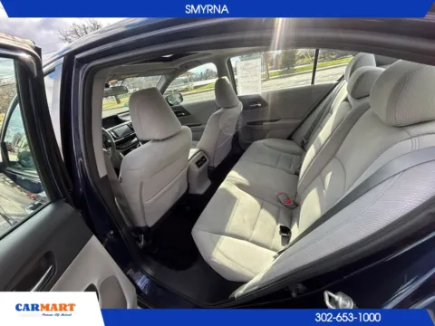 More photos of 2017 Honda Accord EX Sedan 4D at CARMART - Smyrna, DE