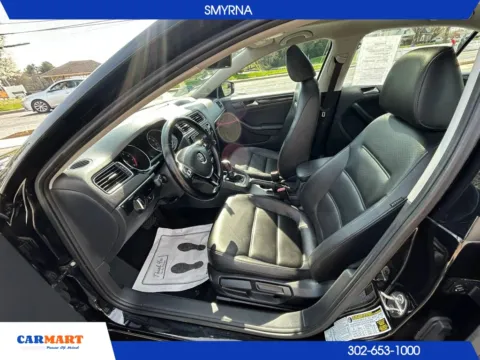 More photos of 2016 Volkswagen Jetta 1.8T SEL Premium Sedan 4D at CARMART - Smyrna, DE