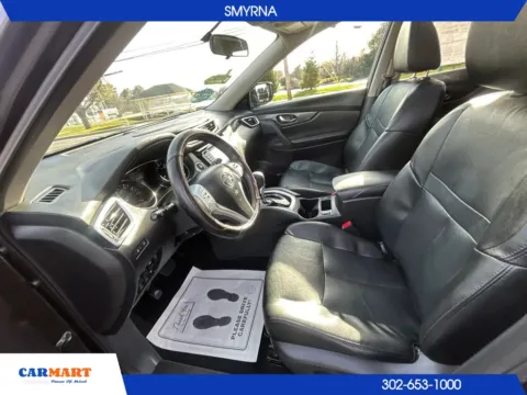 More photos of 2016 Nissan Rogue SL Sport Utility 4D at CARMART - Smyrna, DE