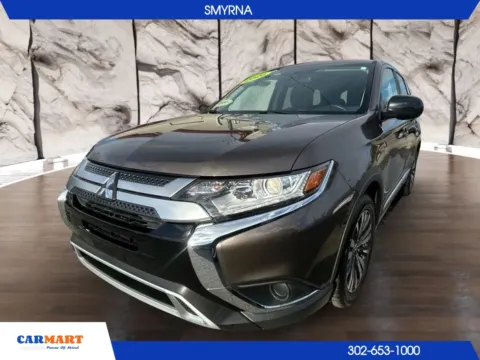 Photos of 2020 Mitsubishi Outlander ES Sport Utility 4D for sale in Smyrna, DE at CARMART - Smyrna