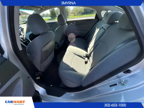 More photos of 2014 Hyundai Sonata GLS Sedan 4D at CARMART - Smyrna, DE