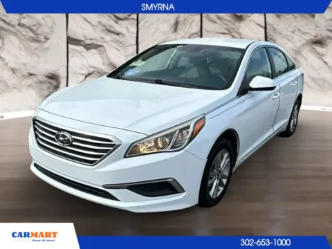 White 2017 Hyundai Sonata SE Sedan 4D for sale in Smyrna, DE