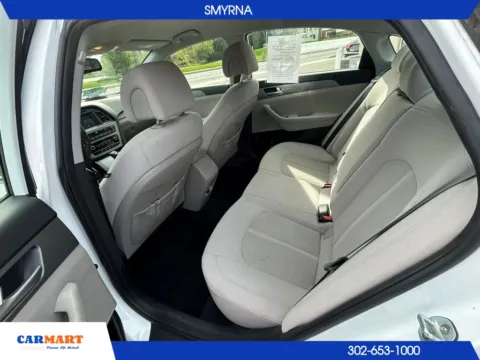 More photos of 2017 Hyundai Sonata SE Sedan 4D at CARMART - Smyrna, DE