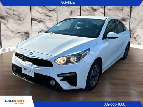 White 2020 Kia Forte LXS Sedan 4D for sale in Smyrna, DE