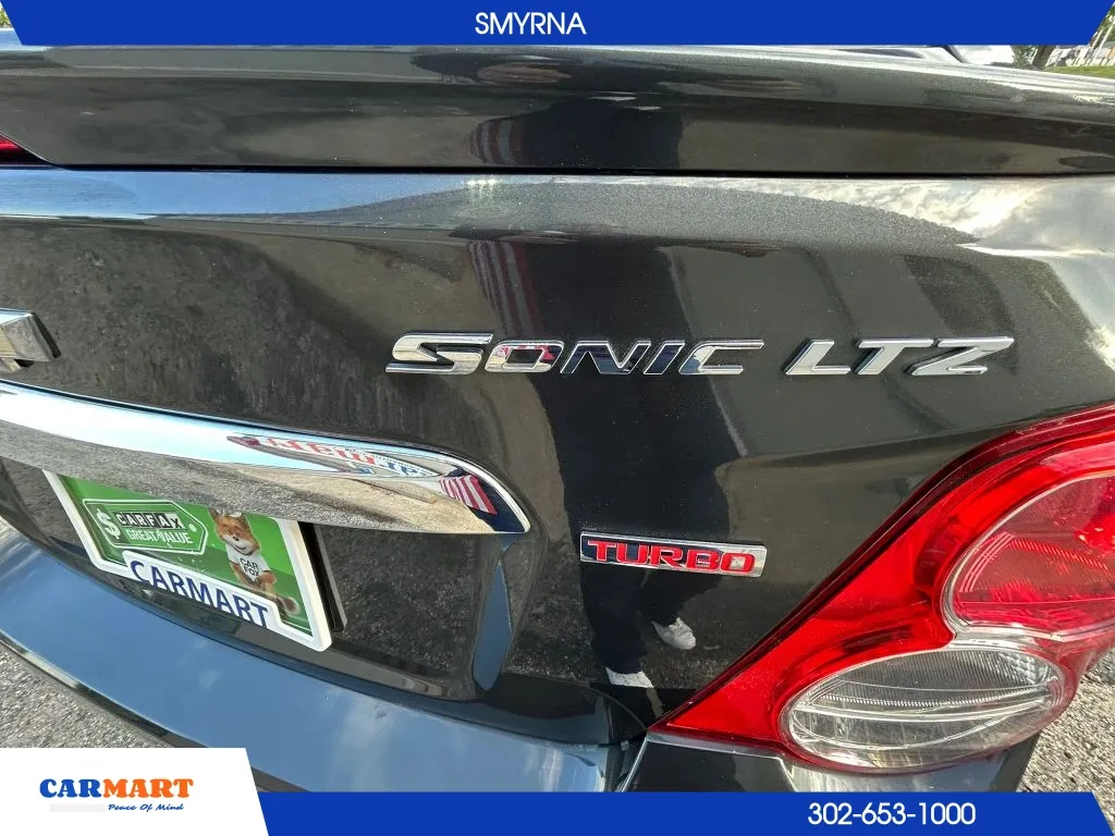 2015 Chevrolet Sonic LTZ - Photo 8