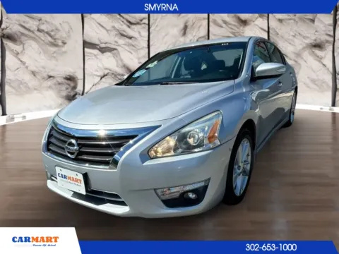 Photos of 2014 Nissan Altima 2.5 SL Sedan 4D for sale in Smyrna, DE at CARMART - Smyrna