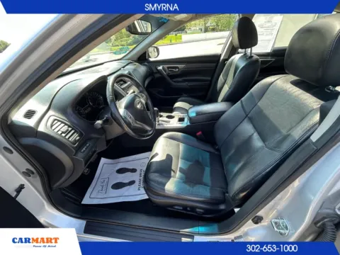 More photos of 2014 Nissan Altima 2.5 SL Sedan 4D at CARMART - Smyrna, DE