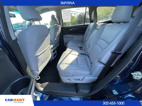 More photos of 2017 Honda Pilot EX-L Sport Utility 4D at CARMART - Smyrna, DE