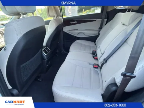More photos of 2016 Kia Sorento LX Sport Utility 4D at CARMART - Smyrna, DE