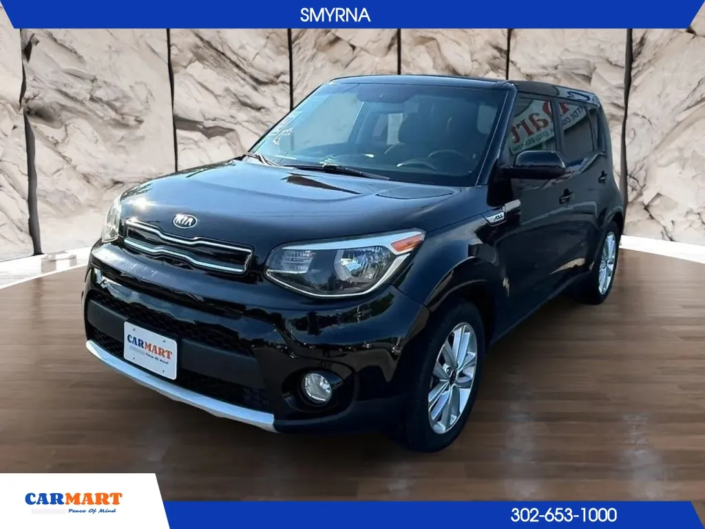 2017 Kia Soul 2.0L + 6 A/T's photo