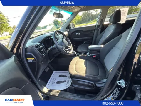 More photos of 2017 Kia Soul + Wagon 4D at CARMART - Smyrna, DE