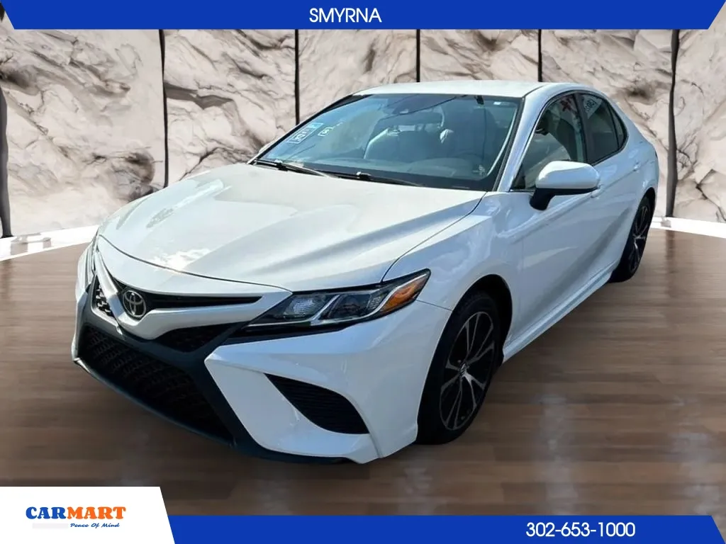 White 2020 Toyota Camry SE Sedan 4D for sale in Smyrna, DE