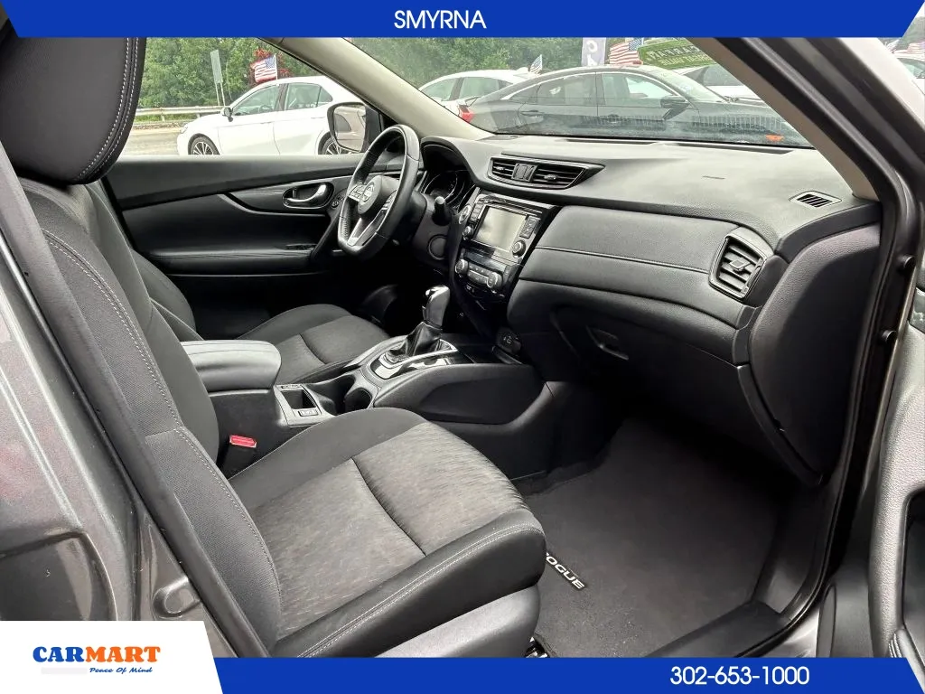 Nissan Rogue photo 12
