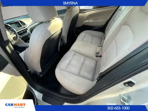 More photos of 2017 Hyundai Elantra SE Sedan 4D at CARMART - Smyrna, DE