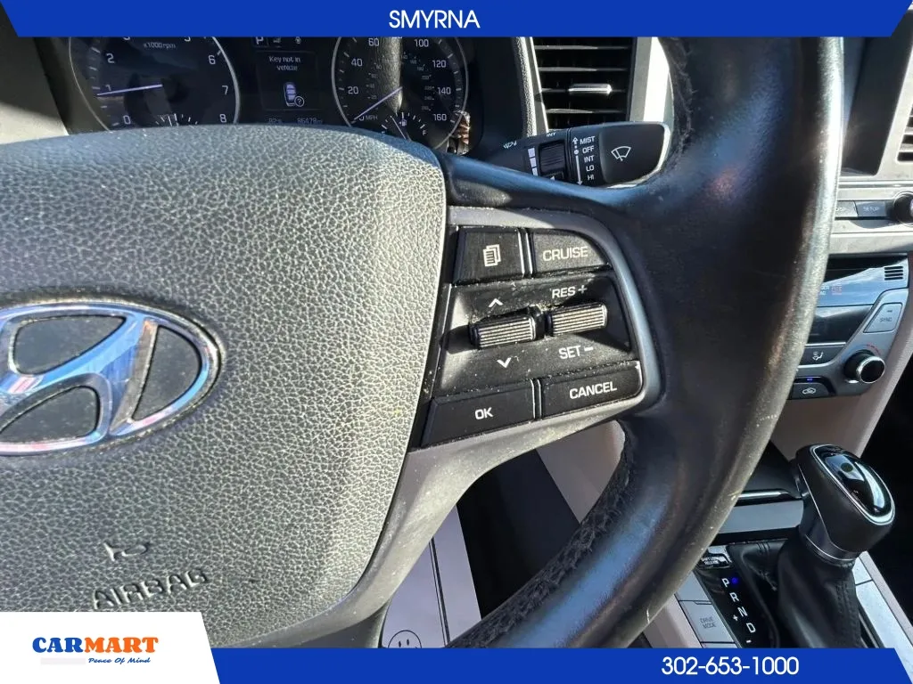 Hyundai Elantra photo 16