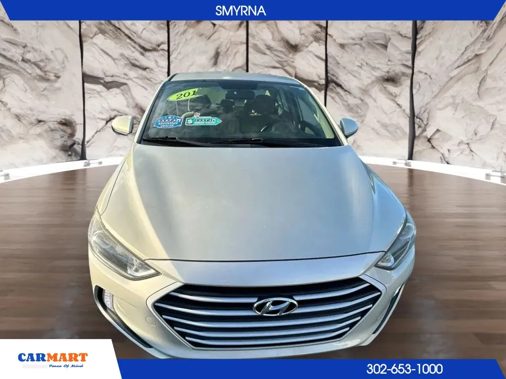 Hyundai Elantra photo 11