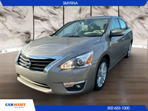 Photos of 2014 Nissan Altima 2.5 SV Sedan 4D for sale in Smyrna, DE at CARMART - Smyrna